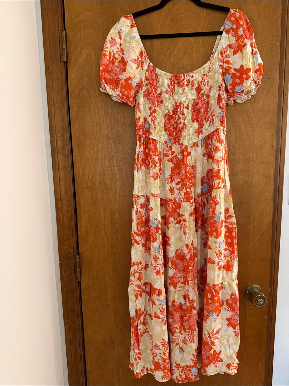 Floral Puff-Sleeve Midi Dress in Orange and Cream